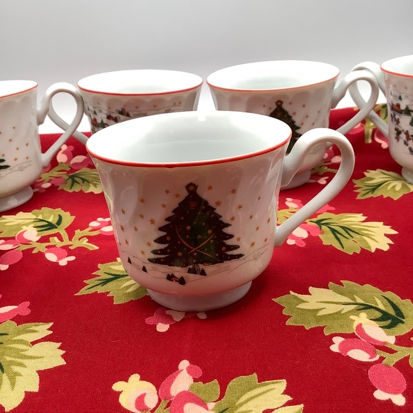 Vintage 1980's KOPIN CHRISTMAS PLEASURE Footed Cups.  Set of Four. - Picture 2 of 5